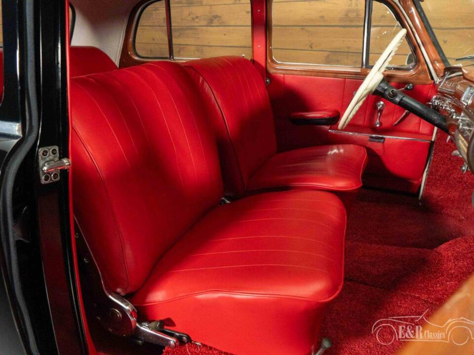 Image 8/19 de Mercedes-Benz 220 a (1955)