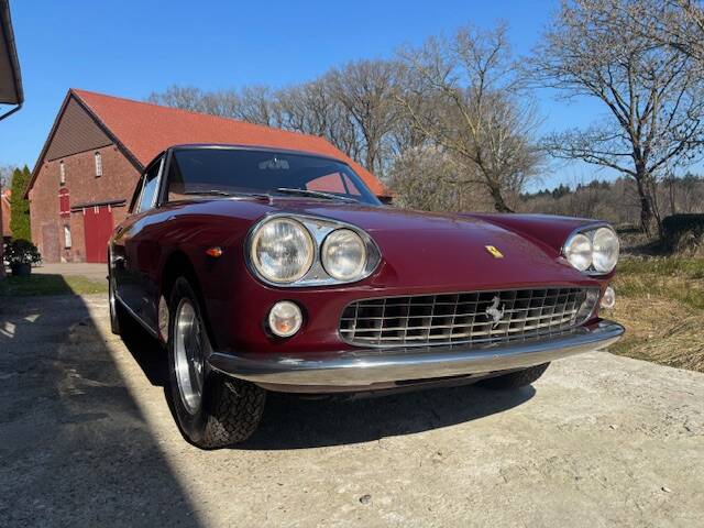 Bild 7/15 von Ferrari 330 GT 2+2 (1964)