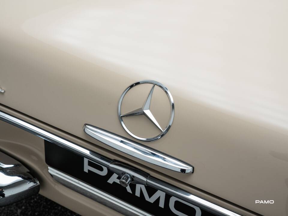 Bild 37/41 von Mercedes-Benz 280 SL (1969)