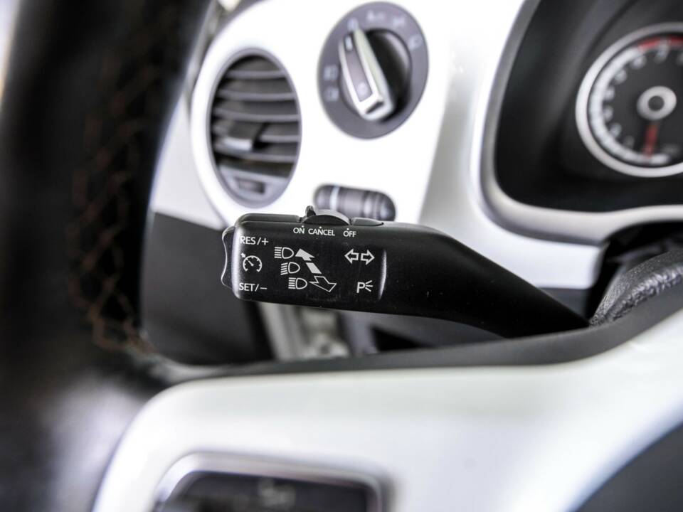 Imagen 23/50 de Volkswagen Beetle 1.2 TSI (2014)