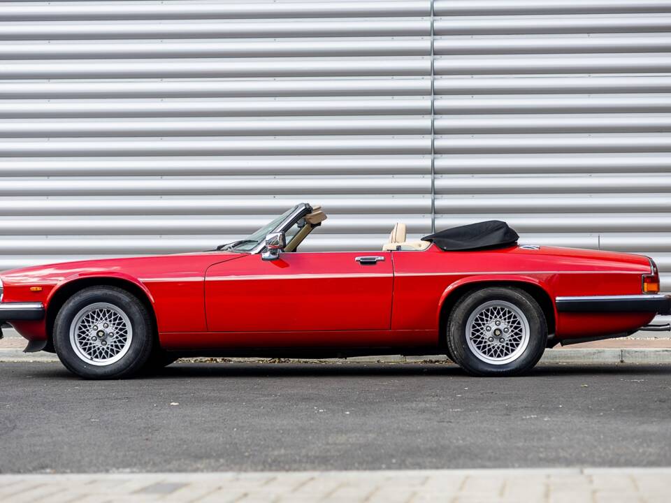 Imagen 2/50 de Jaguar XJ-S Convertible (1989)