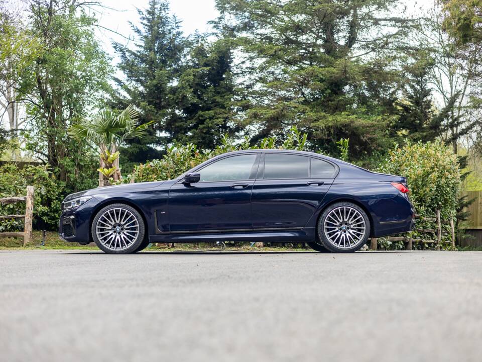 Afbeelding 10/46 van BMW 740d xDrive (2022)
