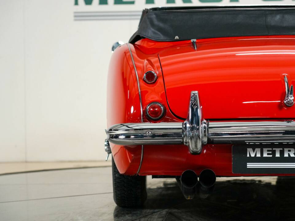 Image 21/43 of Austin-Healey 3000 Mk II (BJ7) (1963)