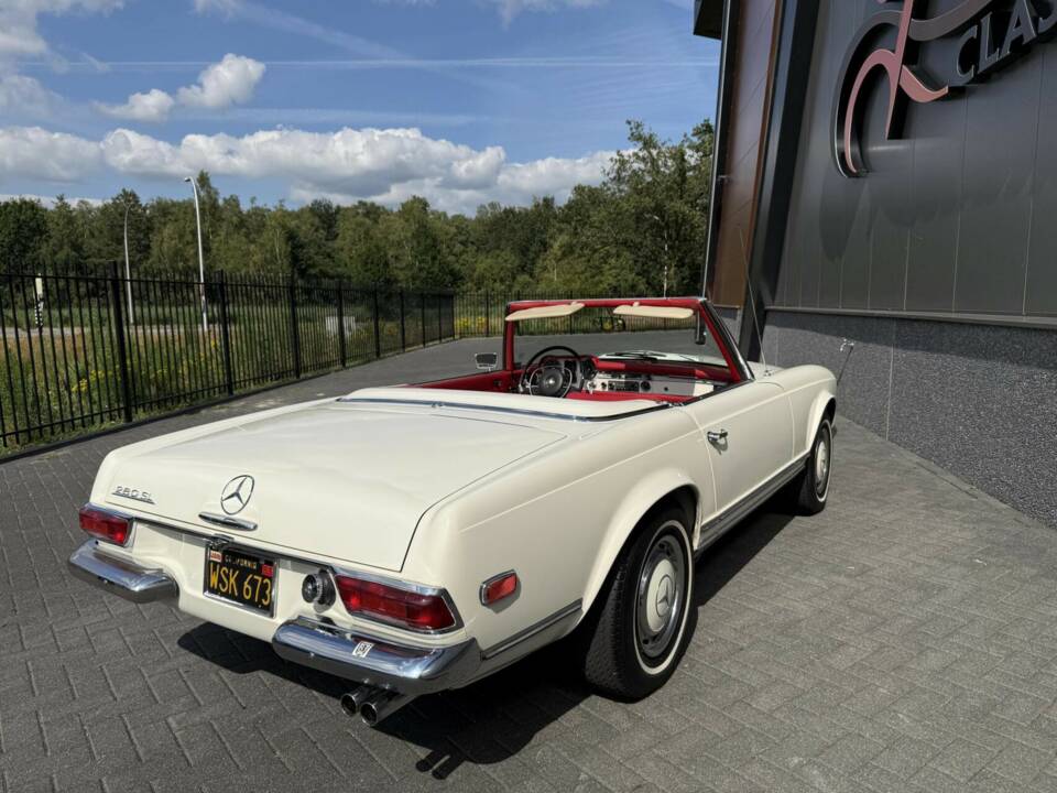 Immagine 11/50 di Mercedes-Benz 280 SL (1968)