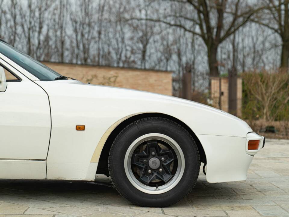 Bild 23/50 von Porsche 944 (1985)