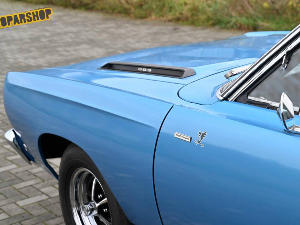 Image 22/50 of Plymouth Road Runner Hardtop Coupe (1968)