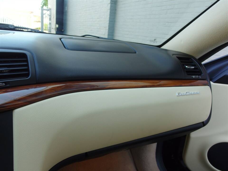 Image 56/98 of Maserati GranTurismo 4.2 (2008)