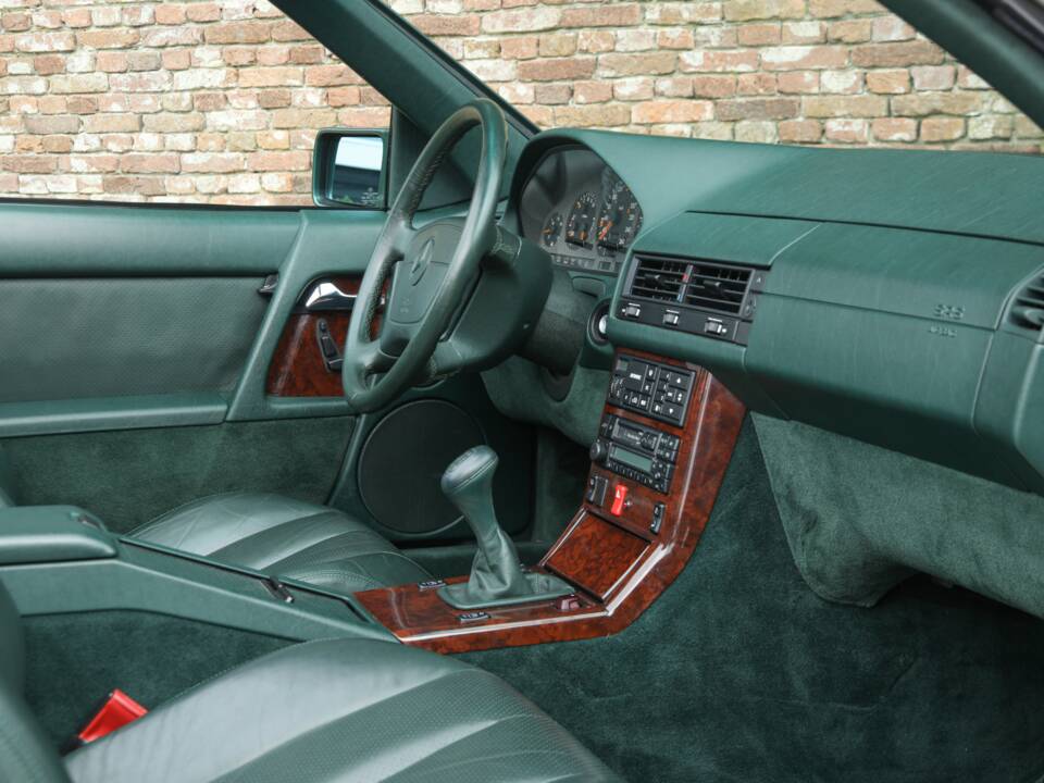 Afbeelding 44/50 van Mercedes-Benz 300 SL-24 (1992)