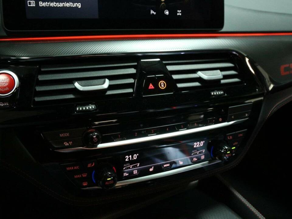 Image 24/50 of BMW M5 xDrive (2022)