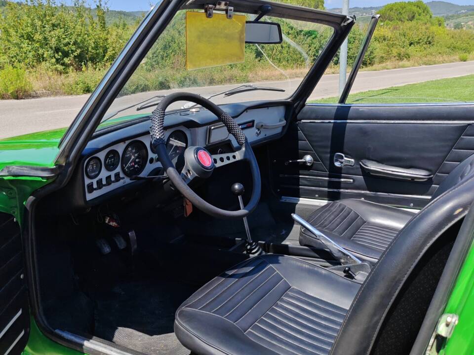 Bild 33/47 von FIAT 850 Sport Spider (1970)