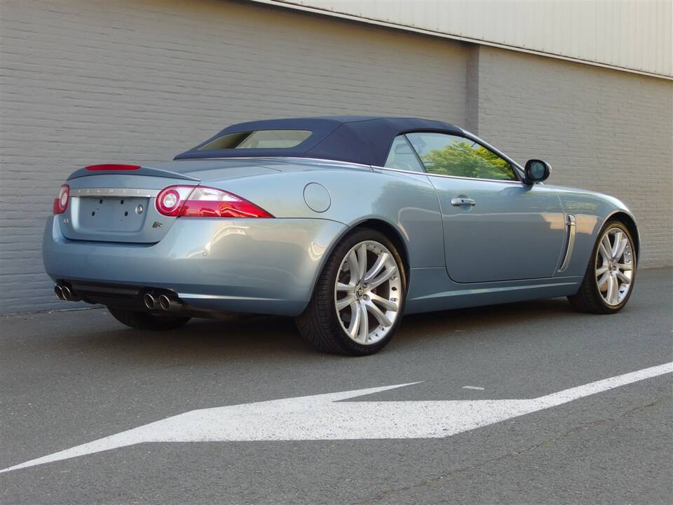 Bild 7/100 von Jaguar XKR (2008)