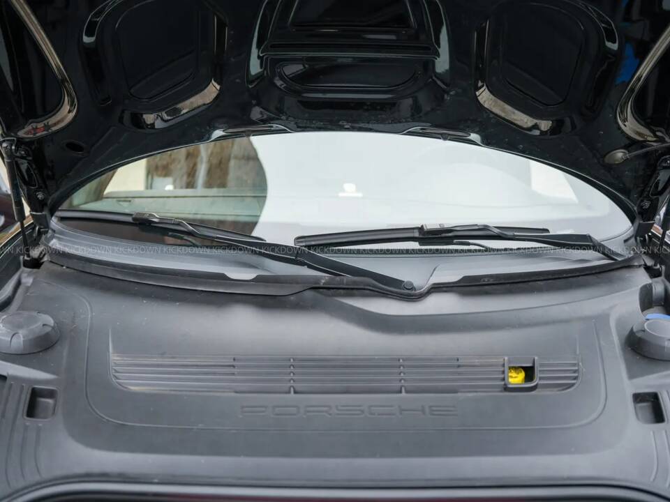 Image 8/10 of Porsche 911 Carrera 4S (2015)