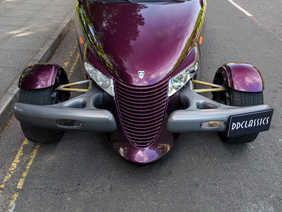 Image 10/29 of Plymouth Prowler (1999)
