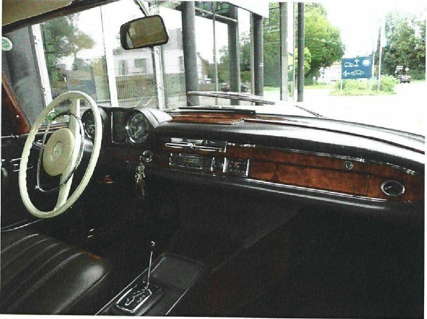 Image 22/59 de Mercedes-Benz 280 SE (1969)