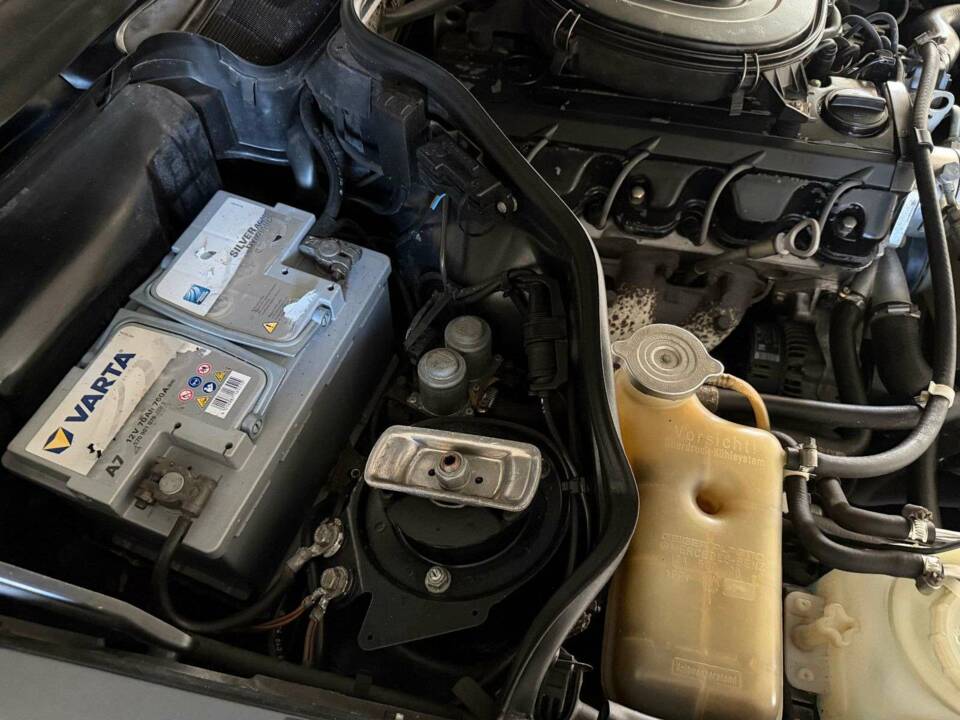Image 9/43 of Mercedes-Benz 230 TE (1992)