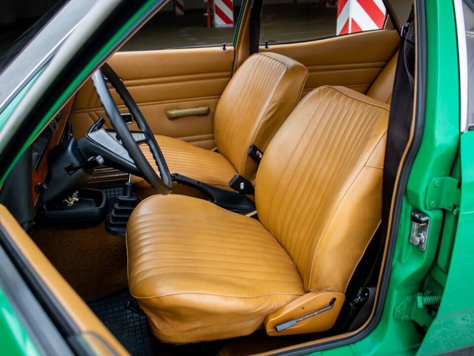 Image 10/14 de Ford Cortina 1600 (1975)