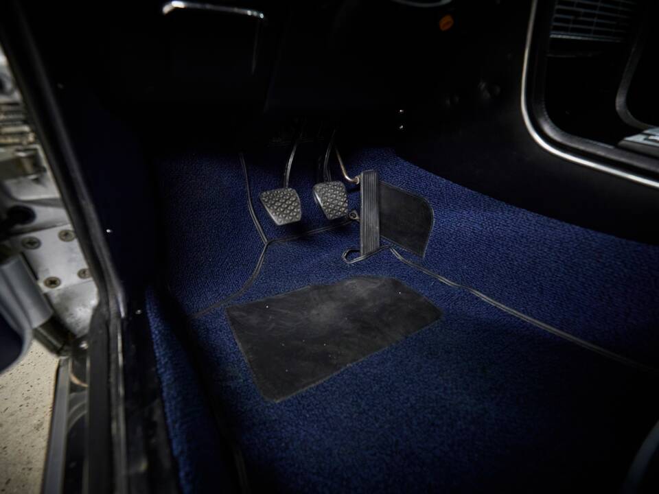 Image 75/100 of BMW 3.0 CSi (1973)