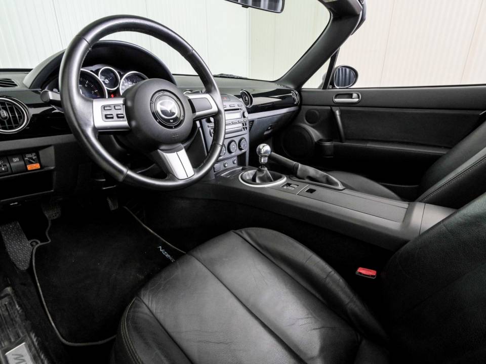 Image 9/50 of Mazda MX-5 1.8 (2007)
