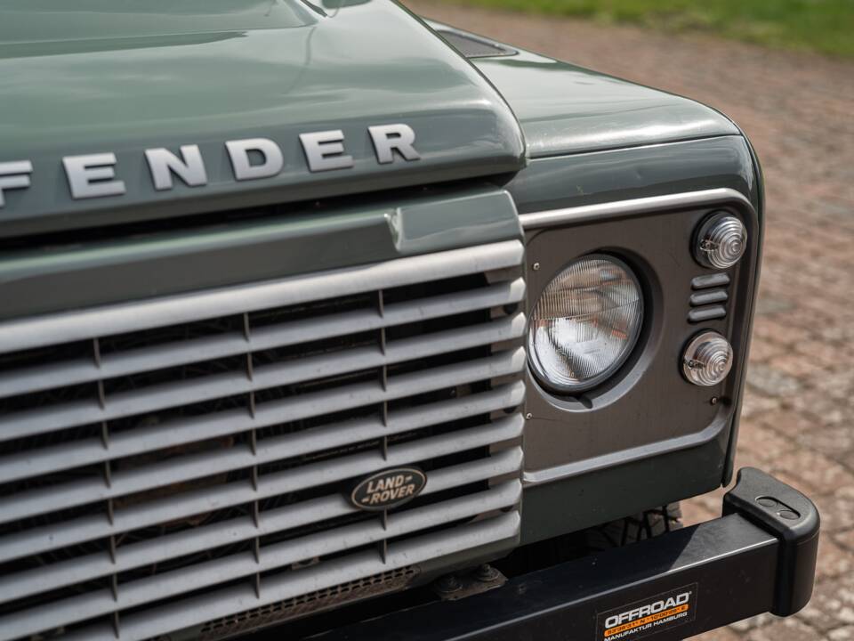 Image 4/42 of Land Rover Defender 90 (2015)