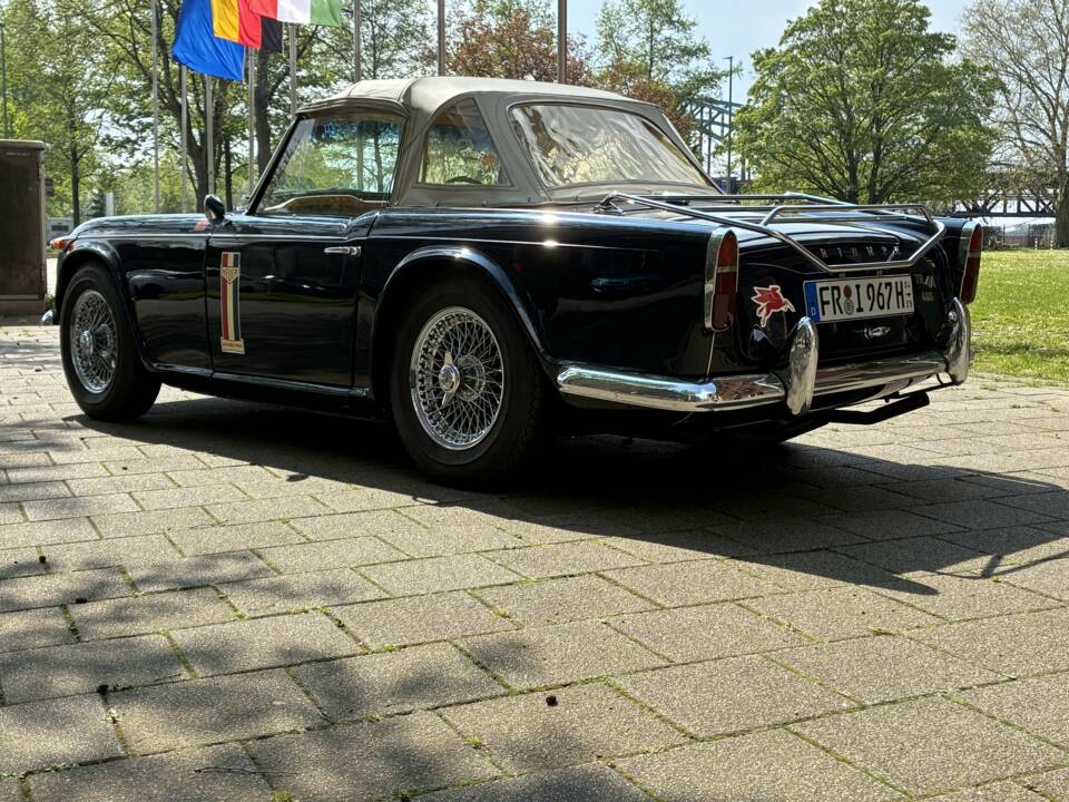 Imagen 7/7 de Triumph TR 4A IRS (1967)