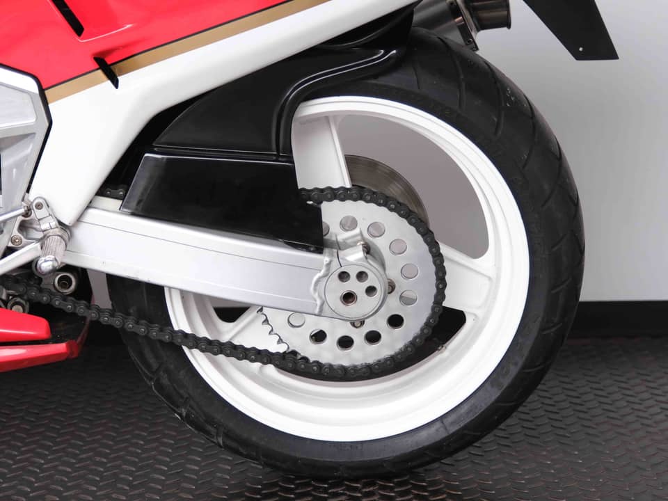Image 62/95 of Bimota YB6 (1990)