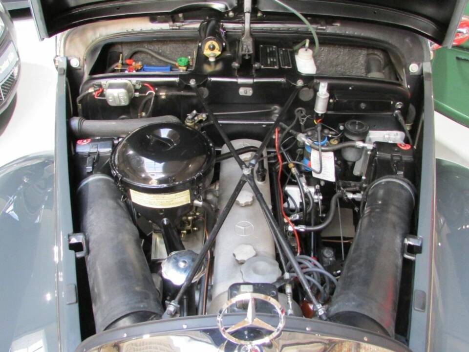 Bild 9/23 von Mercedes-Benz 220 Coupe (1955)