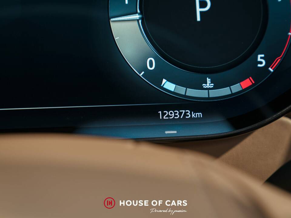 Image 24/25 of Land Rover Range Rover D350 (2022)