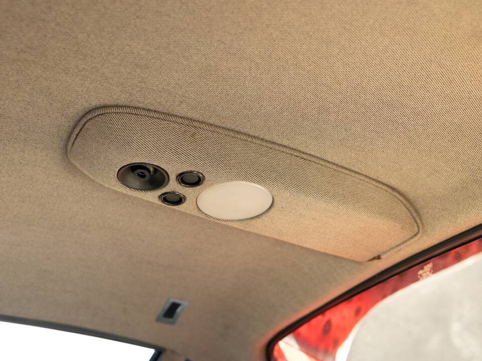 Bild 38/50 von Ferrari 308 GTBi Quattrovalvole (1983)