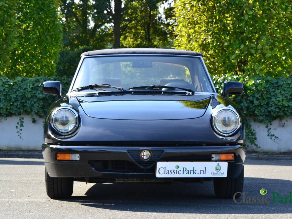 Image 21/50 of Alfa Romeo 2.0 Spider (1990)