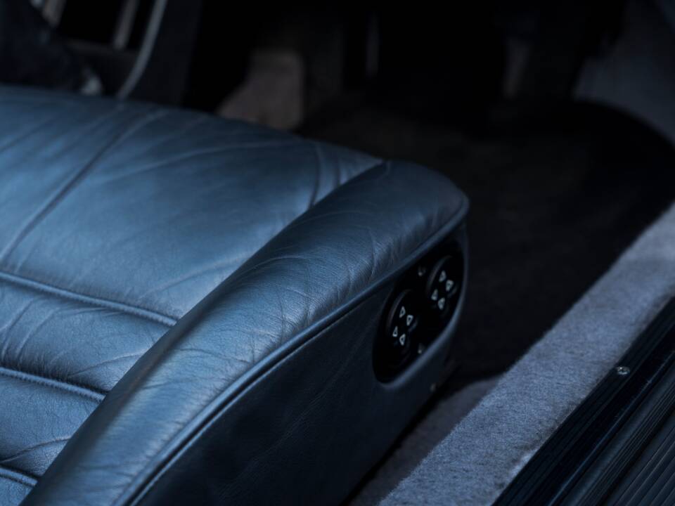 Bild 41/58 von Porsche 911 Carrera 3.2 (WTL) (1988)