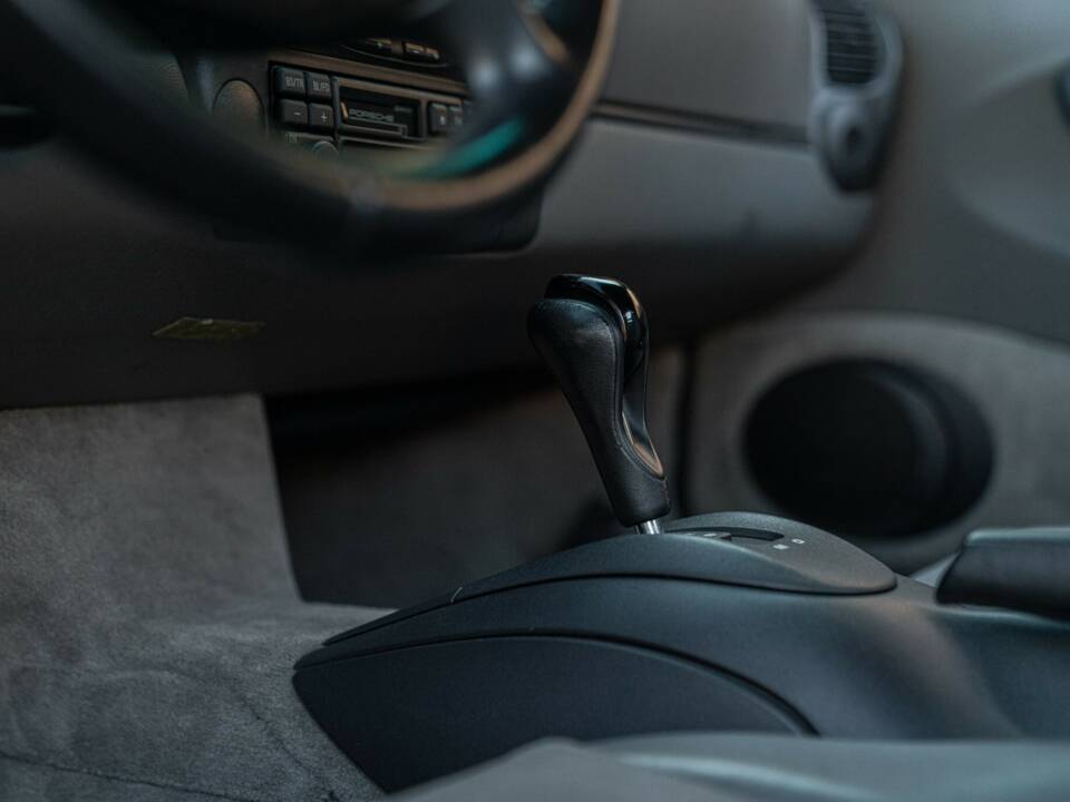 Imagen 38/50 de Porsche Boxster (1997)