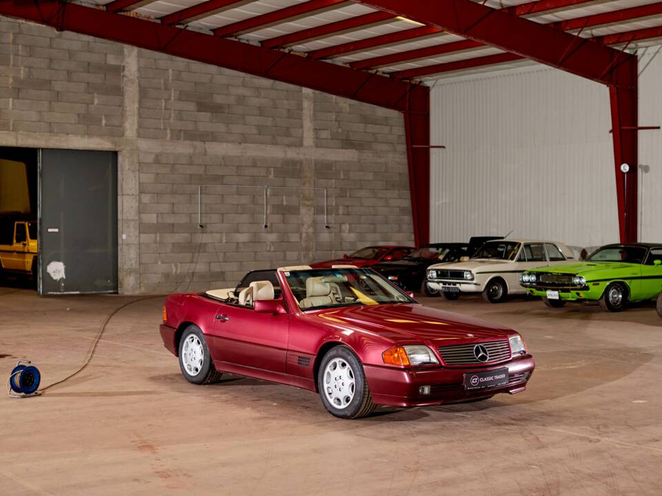 Image 11/43 of Mercedes-Benz 500 SL (1992)