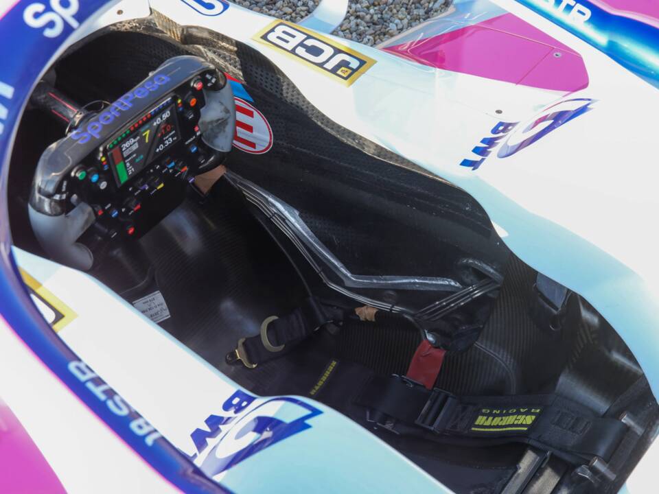 Image 8/48 of Force India VJM10 (2017)