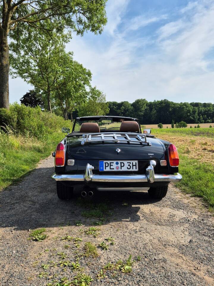 Bild 3/8 von MG MGB (1979)