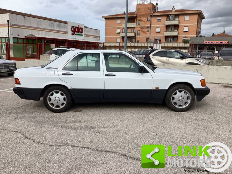 Image 4/10 of Mercedes-Benz 190 E 1.8 (1992)