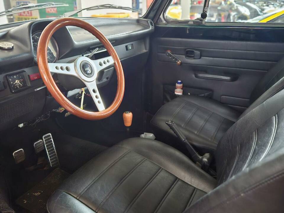 Bild 5/6 von Volkswagen Käfer 1303 (1979)