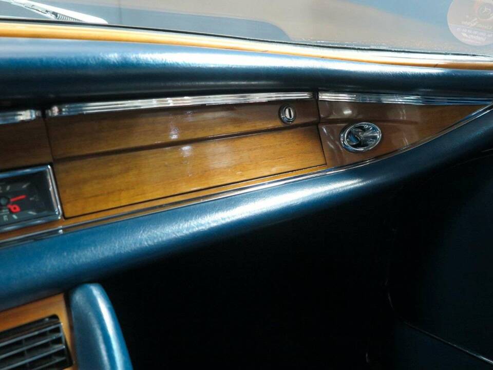 Bild 15/30 von Mercedes-Benz 280 SE 3,5 (1971)