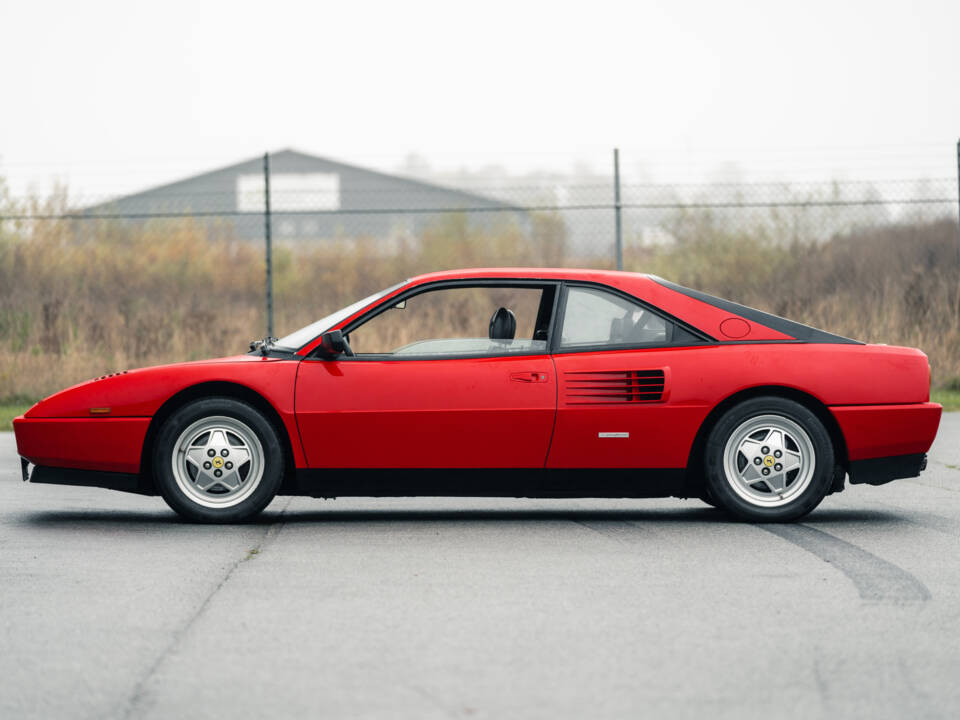 Image 2/5 of Ferrari Mondial T (1992)