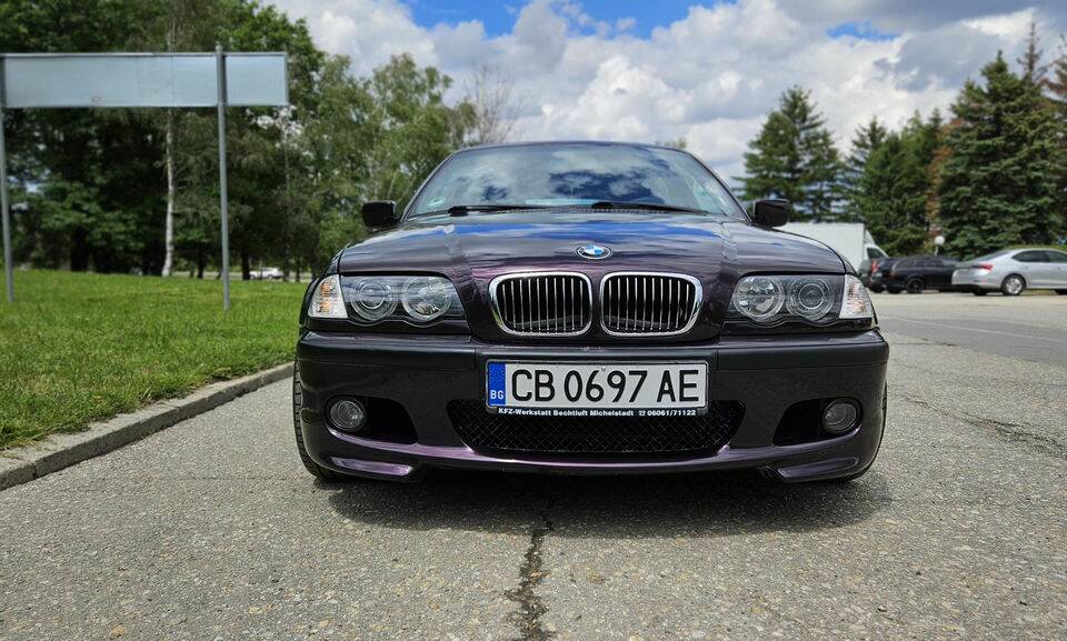 Image 3/8 of BMW 330i Touring (2001)