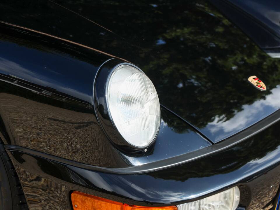 Image 49/50 de Porsche 911 Carrera 2 (1991)