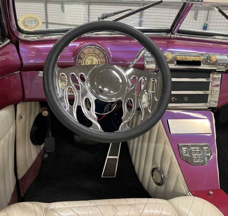 Bild 52/89 von Buick 50 Super Convertible (1947)