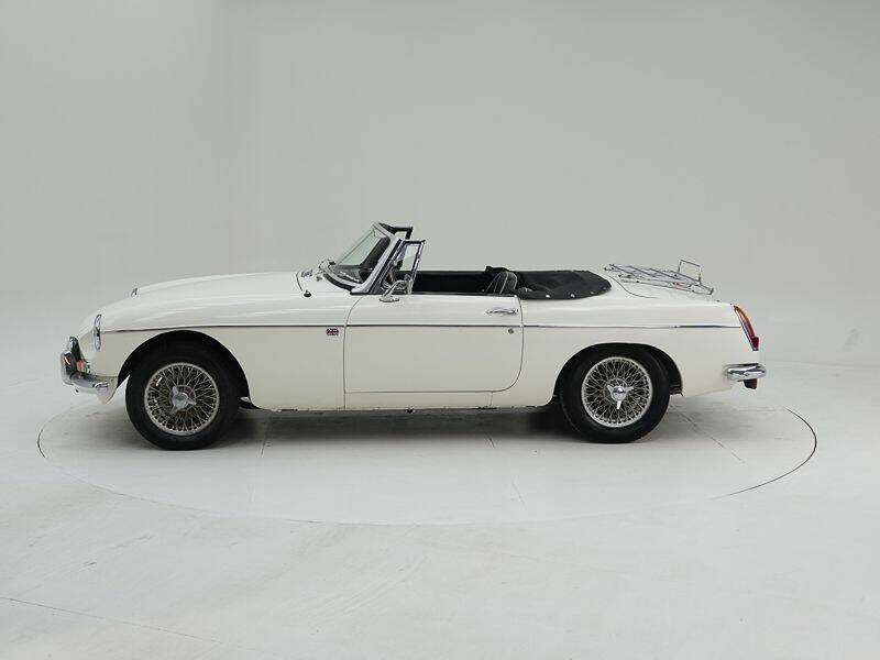 Image 8/15 of MG MGB (1964)