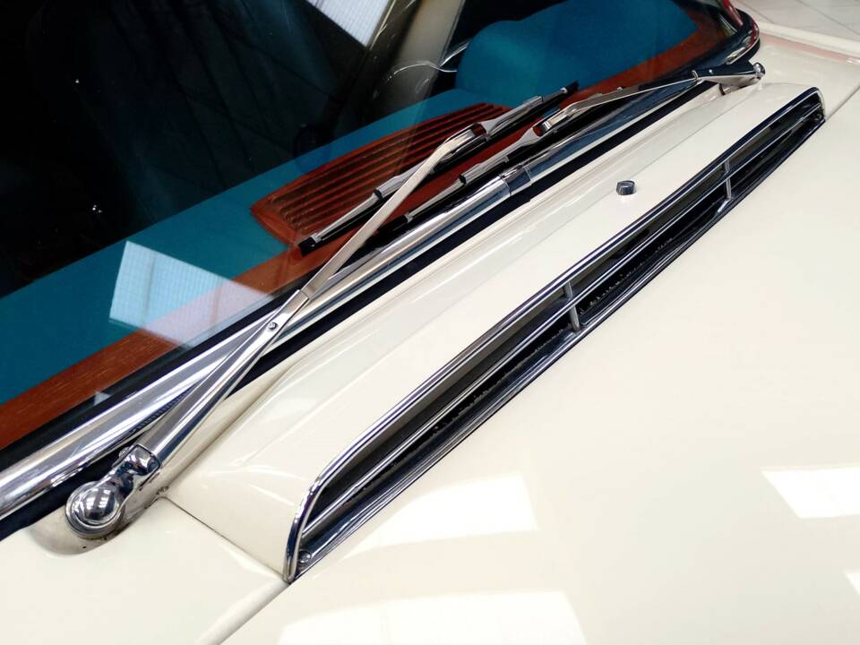 Bild 22/79 von Mercedes-Benz 230 SL (1965)