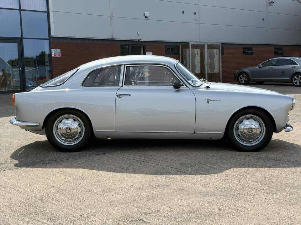 Immagine 3/9 di Alfa Romeo Giulietta Sprint Veloce (1957)