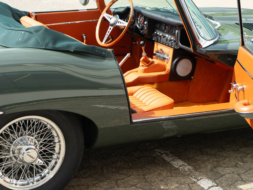 Afbeelding 27/33 van Jaguar E-Type 4.2 (1967)