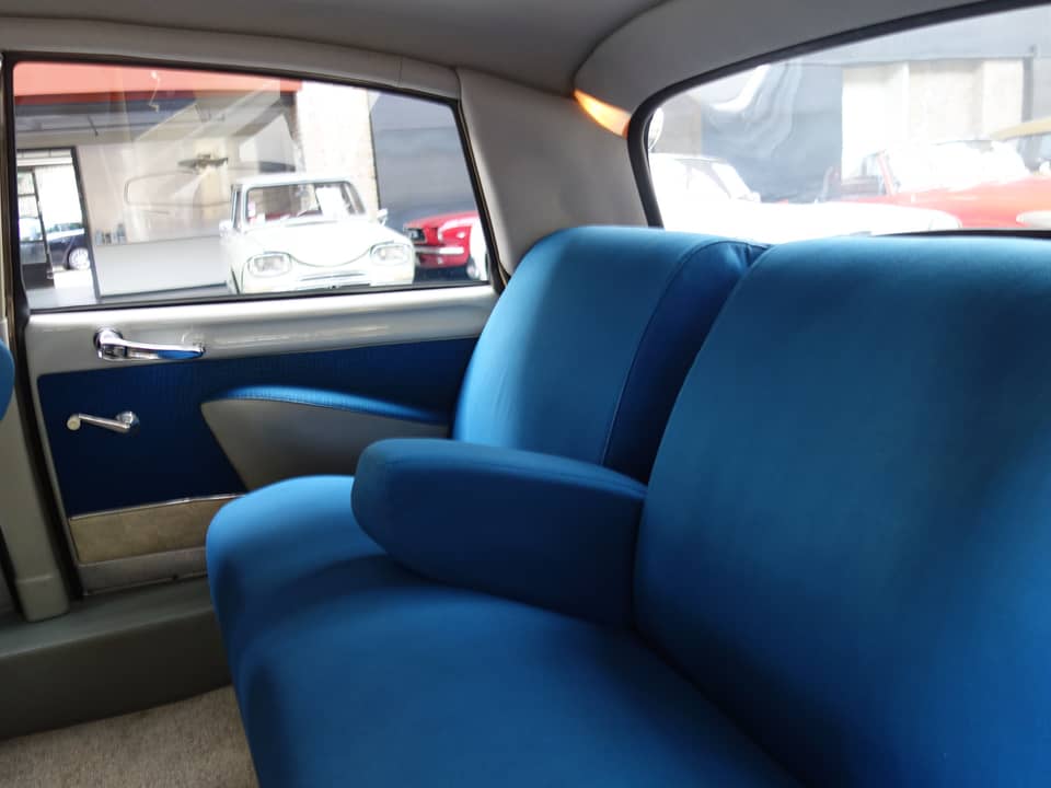 Image 16/30 of Citroën DS 19 (1959)