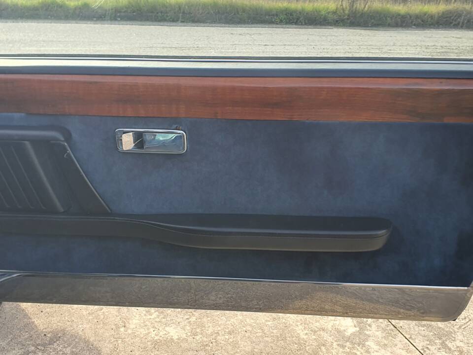 Bild 35/43 von FIAT 130 / 3200 (1975)