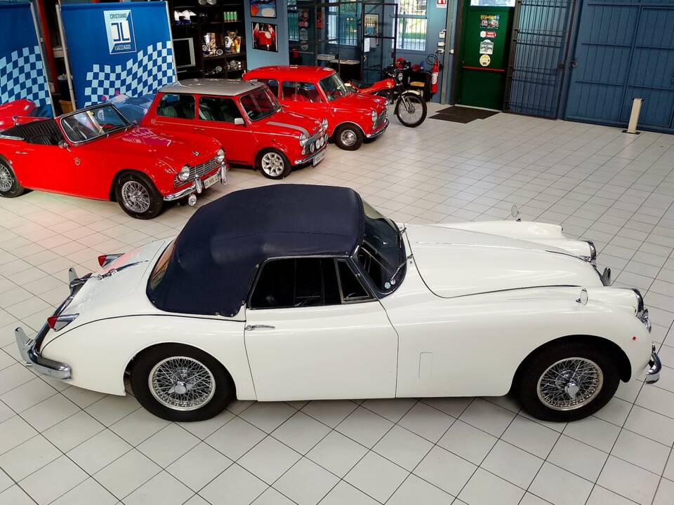 Bild 12/40 von Jaguar XK 150 DHC (1958)