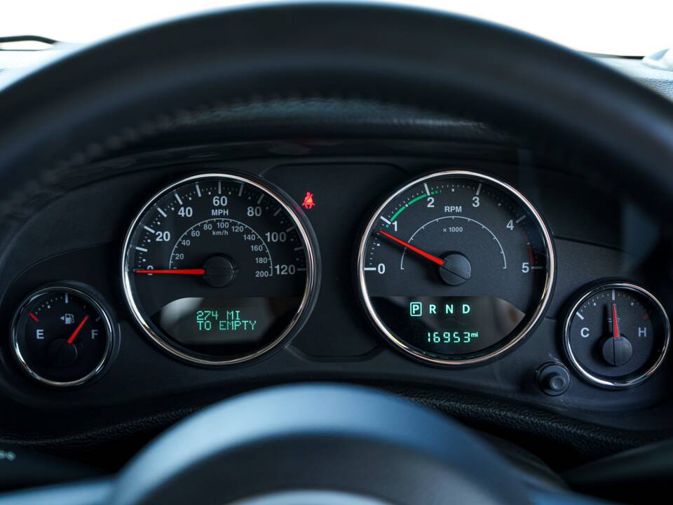 Immagine 17/31 di Jeep Wrangler 2.8 CRD (2014)
