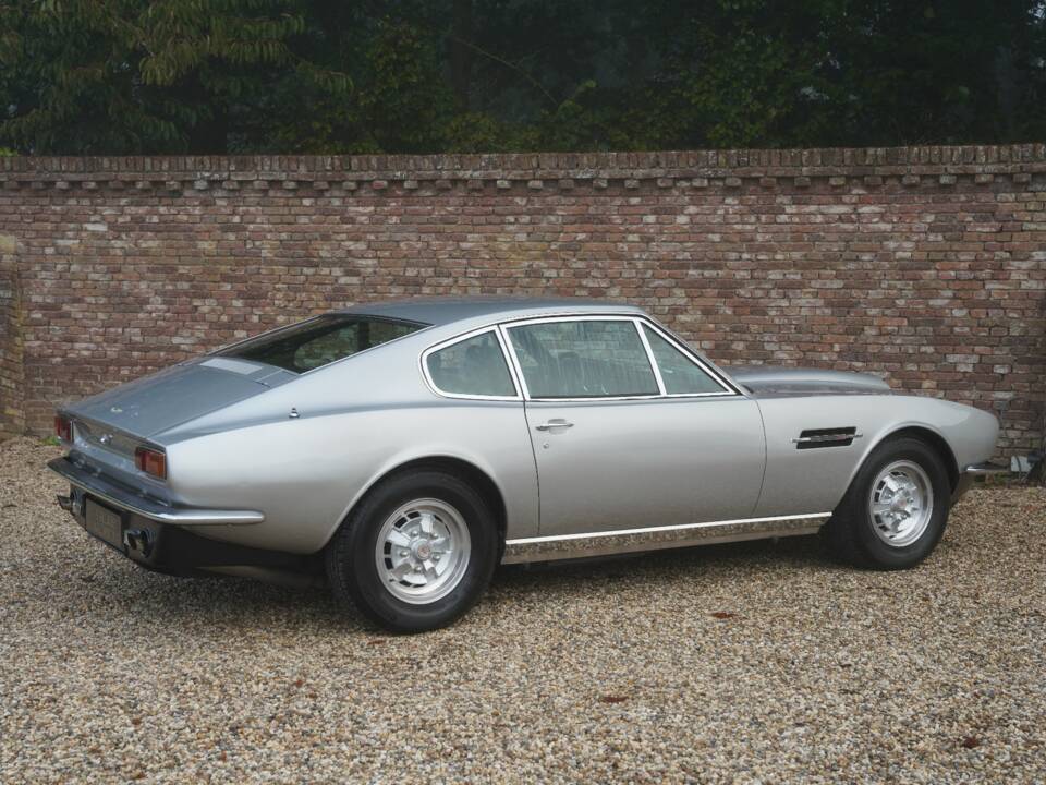 Bild 33/50 von Aston Martin V8 (1974)